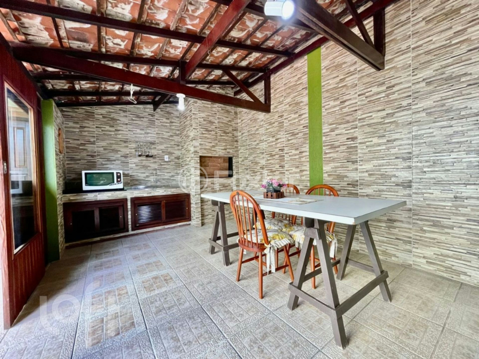 Casa à venda com 3 quartos, 183m² - Foto 8