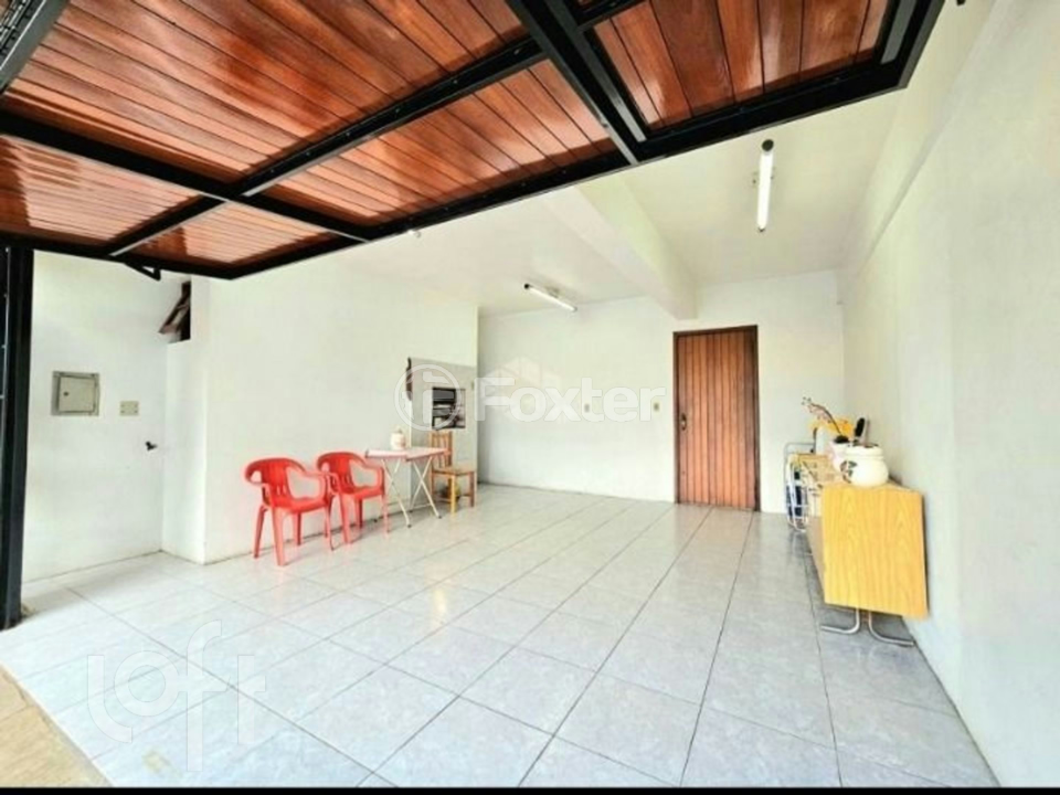 Casa à venda com 3 quartos, 250m² - Foto 4