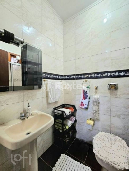 Casa à venda com 3 quartos, 250m² - Foto 14