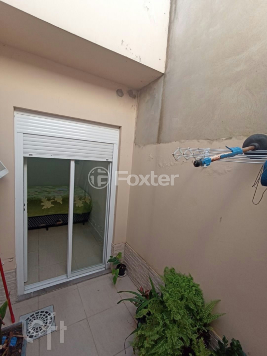 Casa à venda com 2 quartos, 51m² - Foto 8