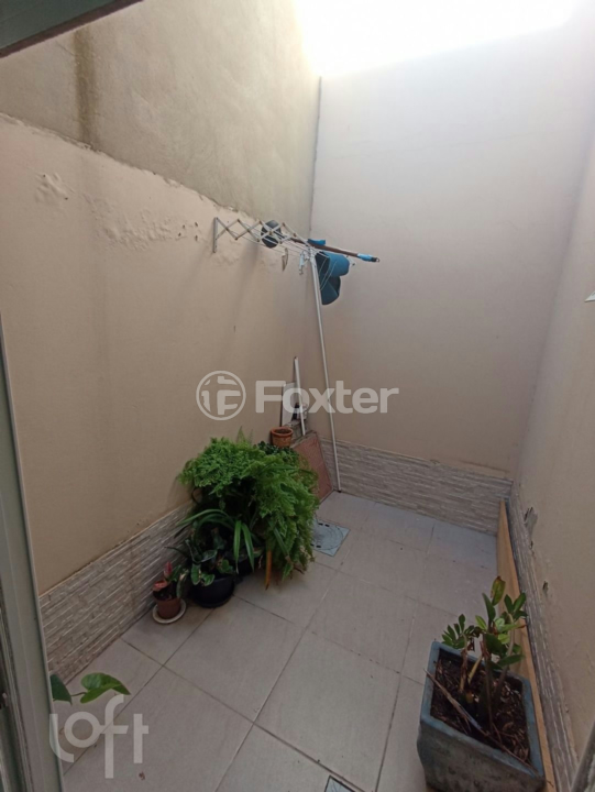 Casa à venda com 2 quartos, 51m² - Foto 9