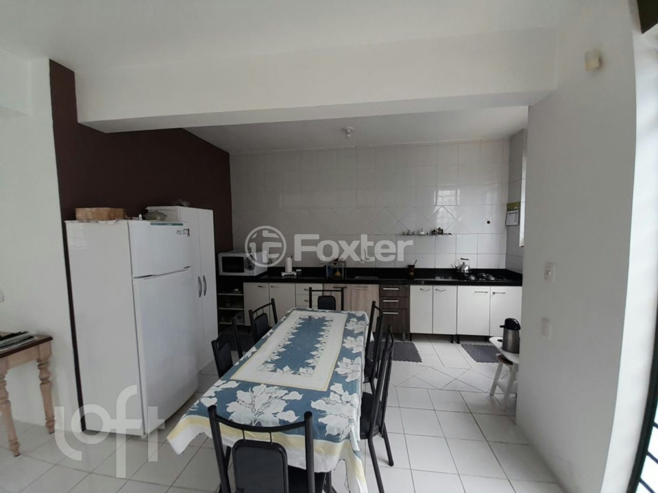 Casa à venda com 2 quartos, 137m² - Foto 3
