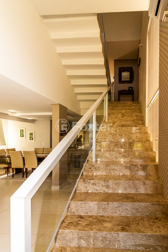 Casa de Condomínio à venda com 4 quartos, 300m² - Foto 15