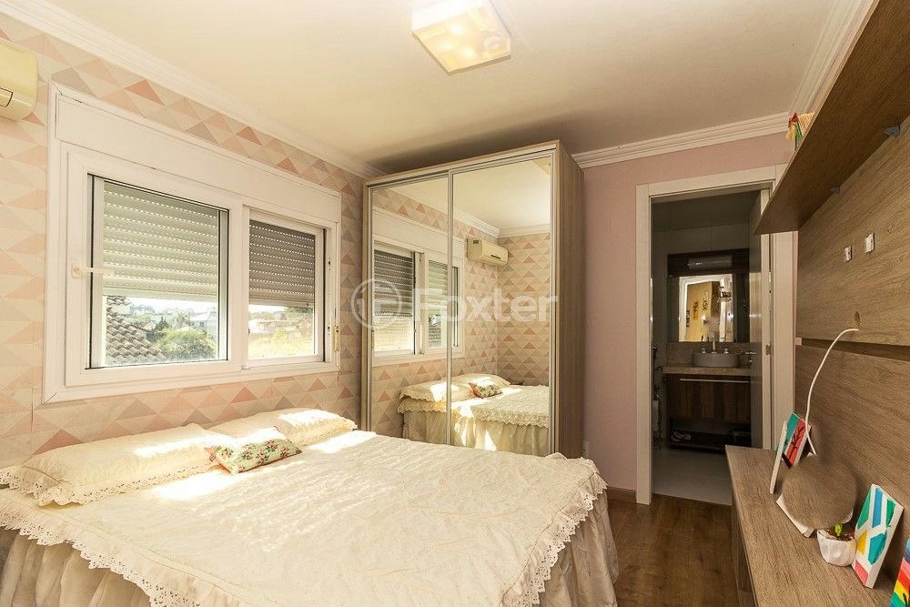 Casa de Condomínio à venda com 4 quartos, 300m² - Foto 22