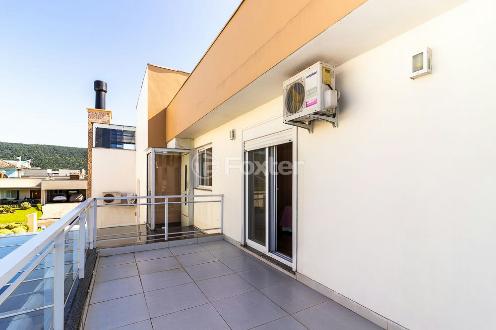 Casa de Condomínio à venda com 4 quartos, 300m² - Foto 28
