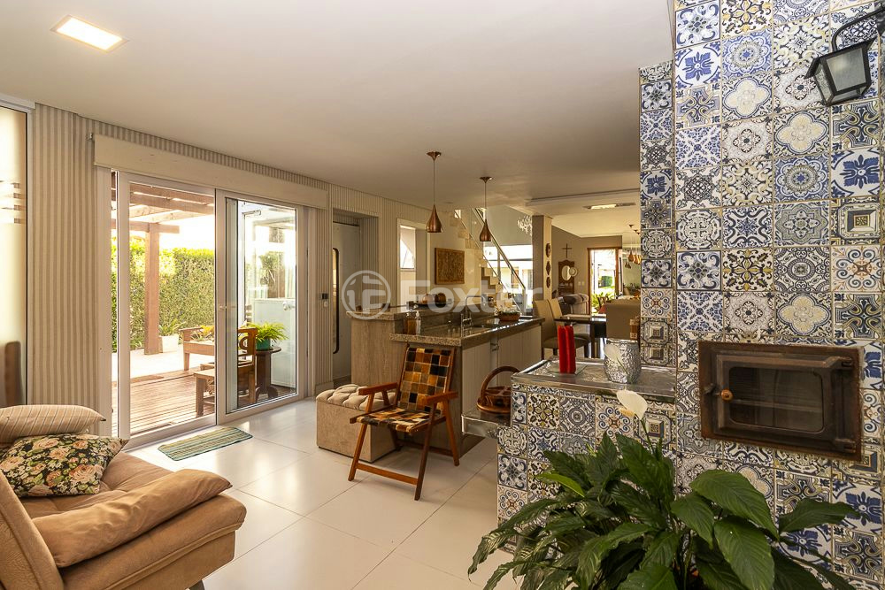 Casa de Condomínio à venda com 4 quartos, 300m² - Foto 8
