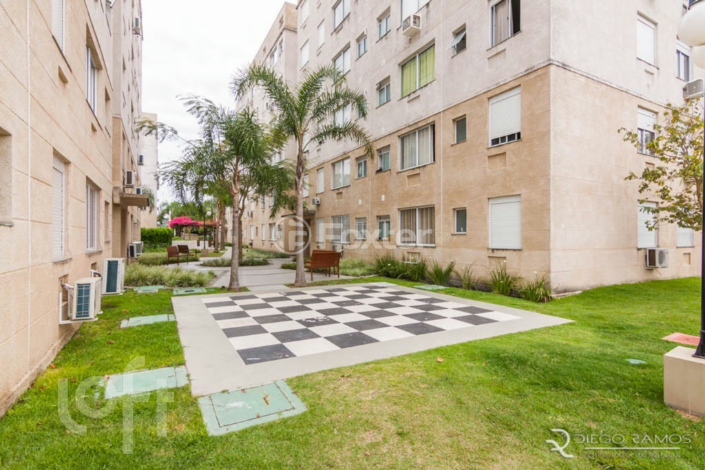 Apartamento à venda com 3 quartos, 61m² - Foto 35
