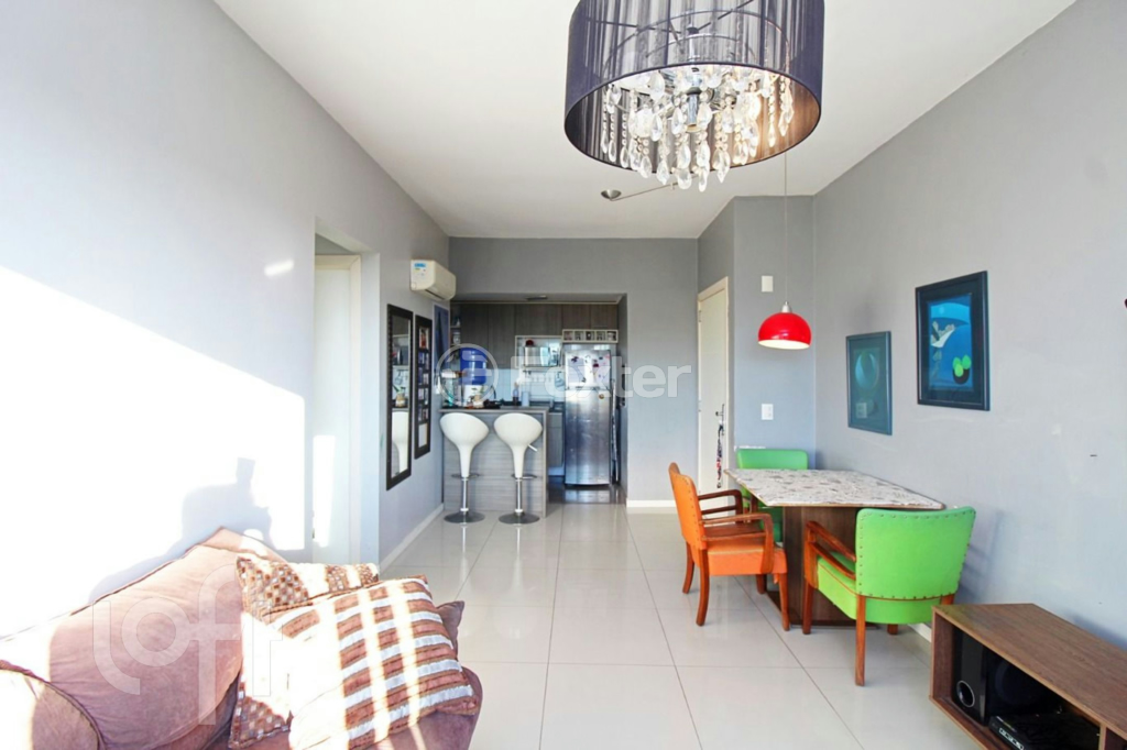 Apartamento à venda com 2 quartos, 59m² - Foto 2