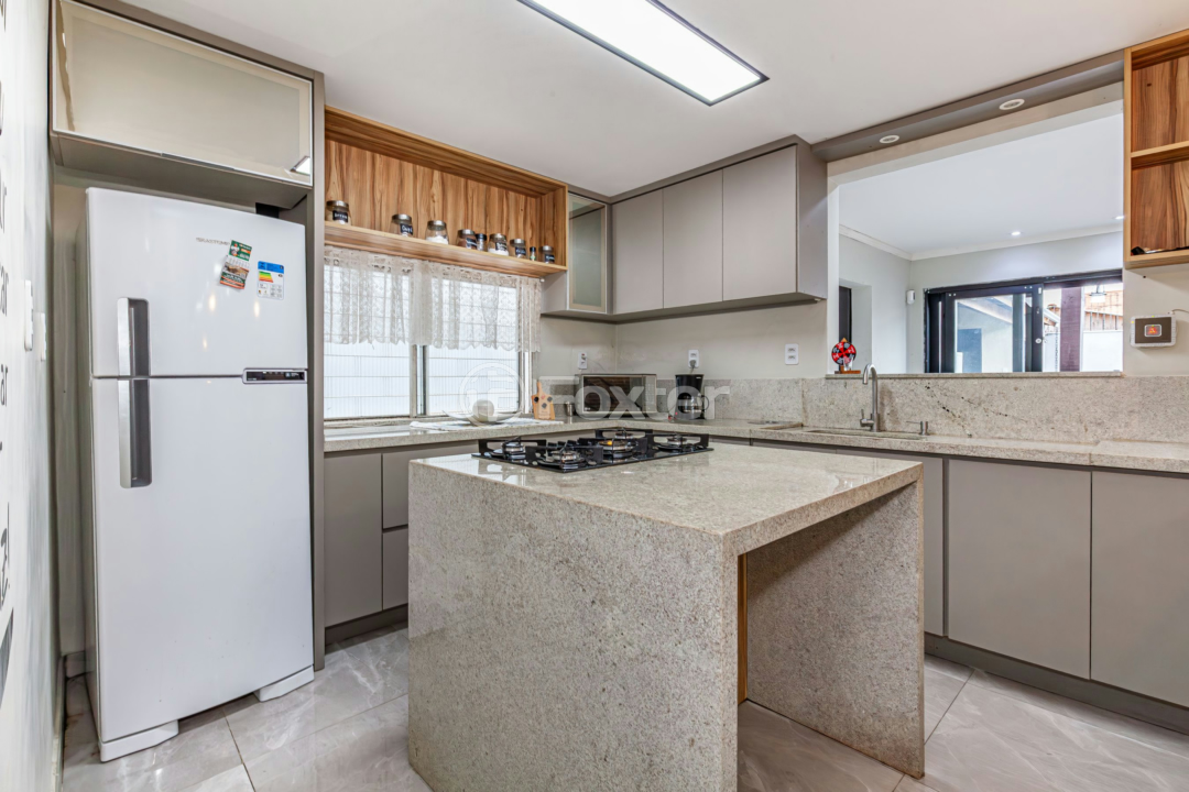 Casa à venda com 3 quartos, 240m² - Foto 10