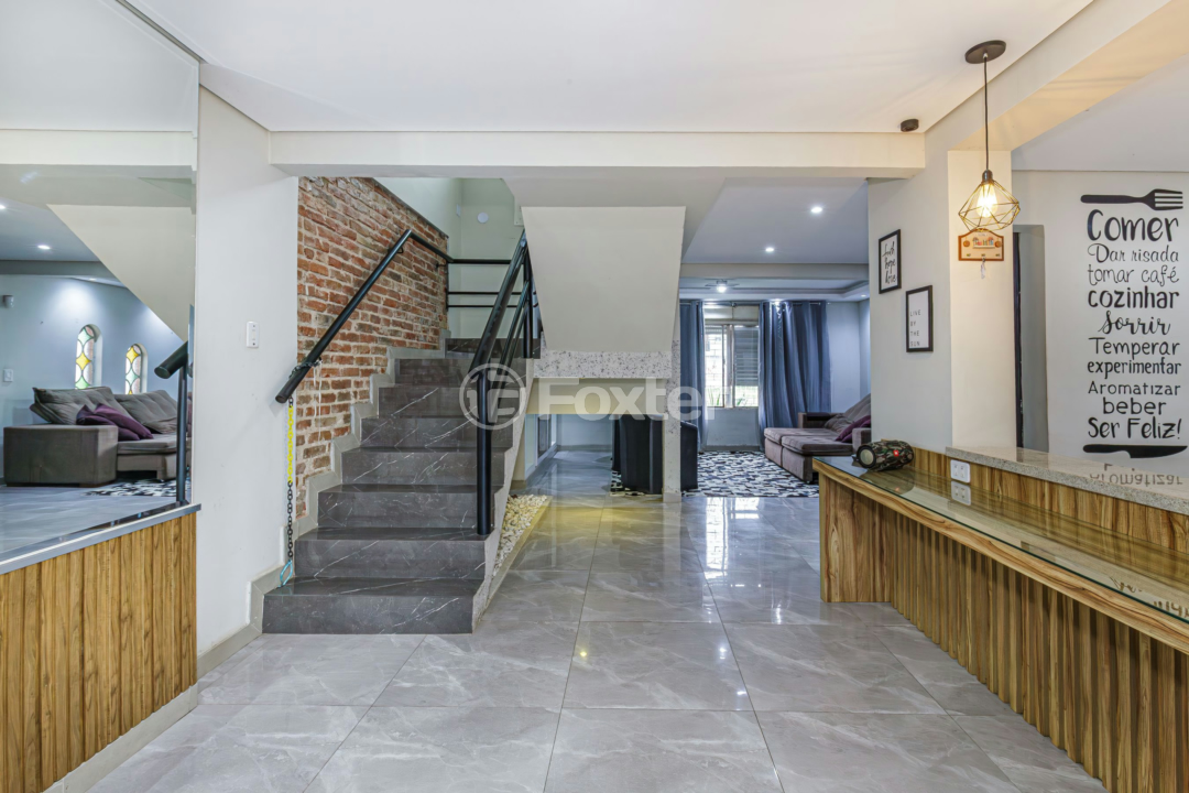 Casa à venda com 3 quartos, 240m² - Foto 5