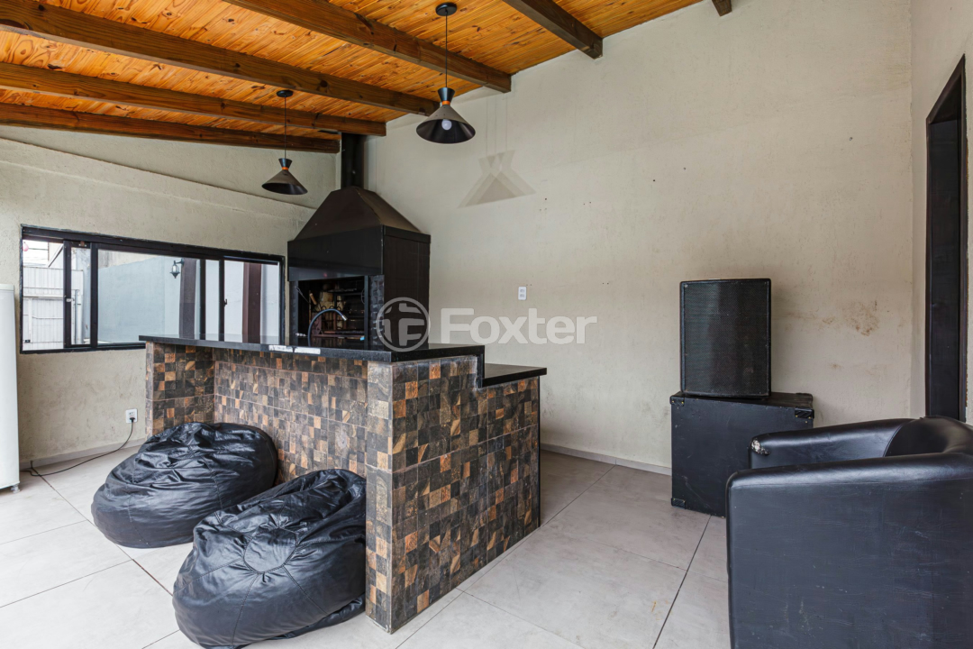 Casa à venda com 3 quartos, 240m² - Foto 9