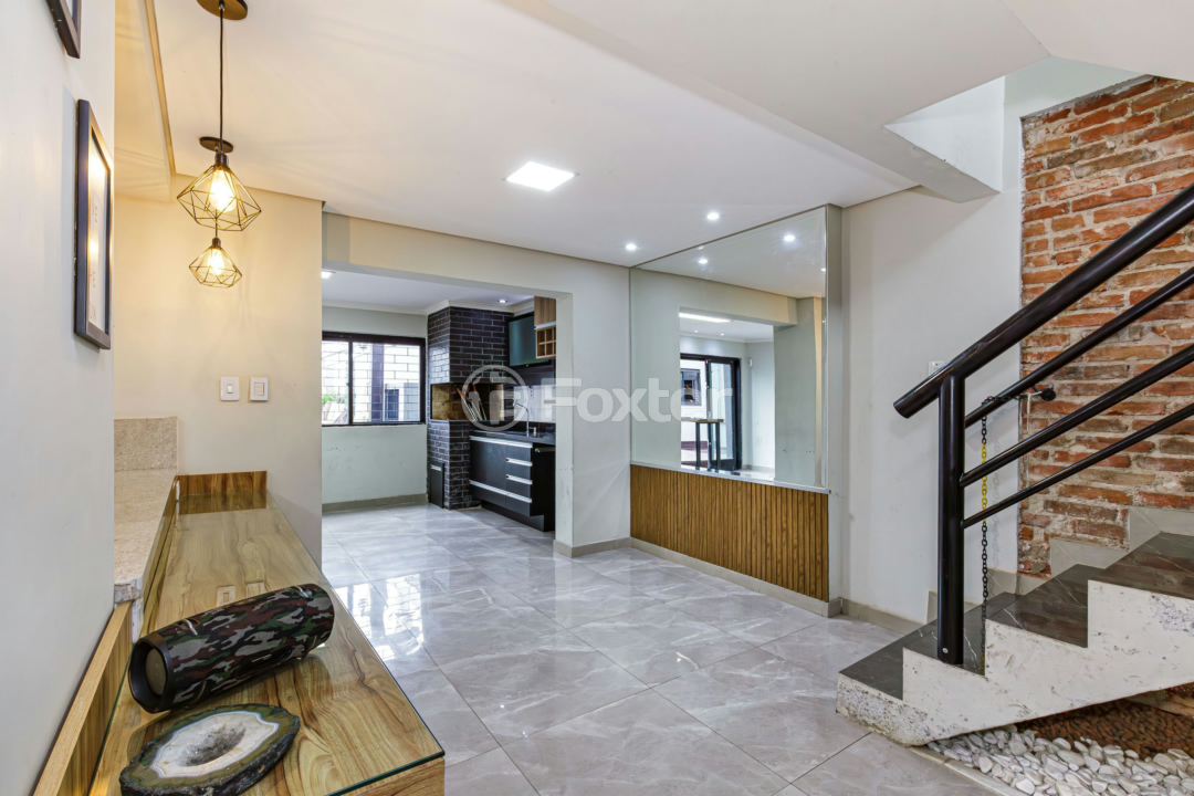 Casa à venda com 3 quartos, 240m² - Foto 7