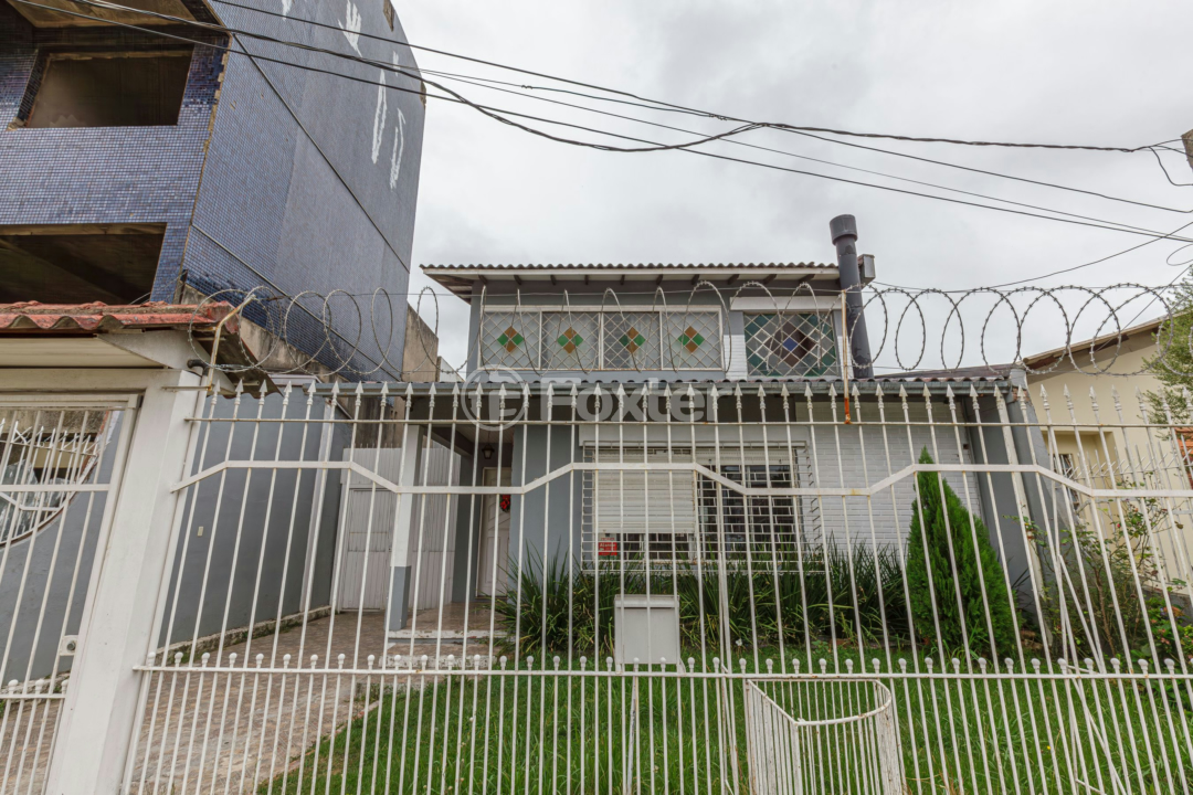 Casa à venda com 3 quartos, 240m² - Foto 13