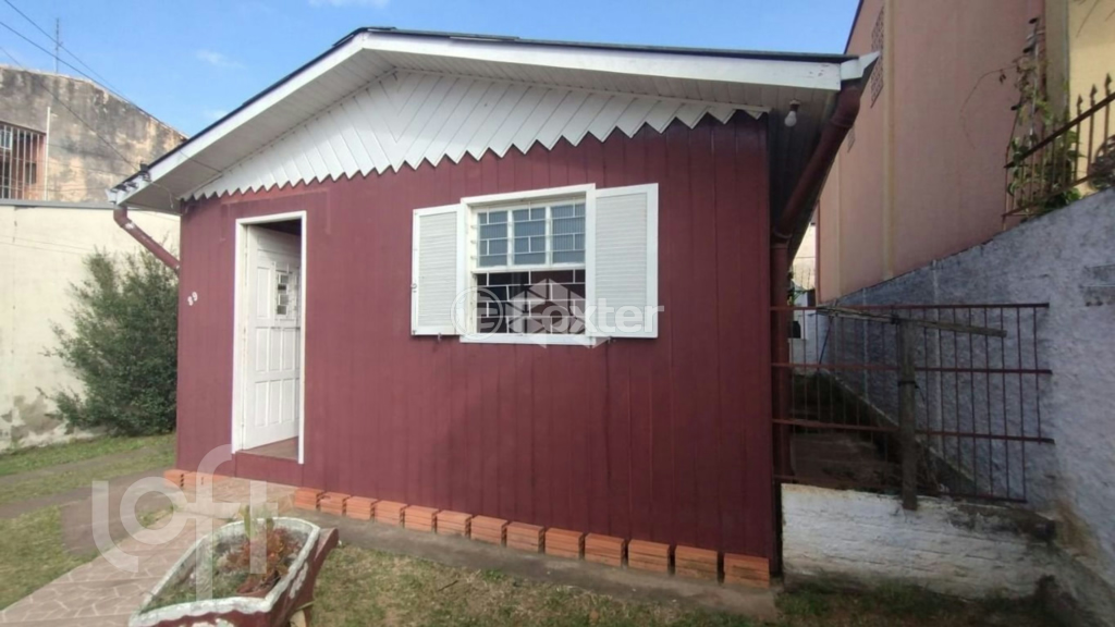 Casa à venda com 5 quartos, 300m² - Foto 2