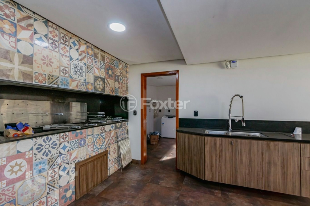 Casa à venda com 4 quartos, 310m² - Foto 18