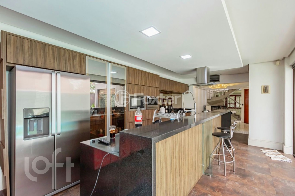 Casa à venda com 4 quartos, 310m² - Foto 13