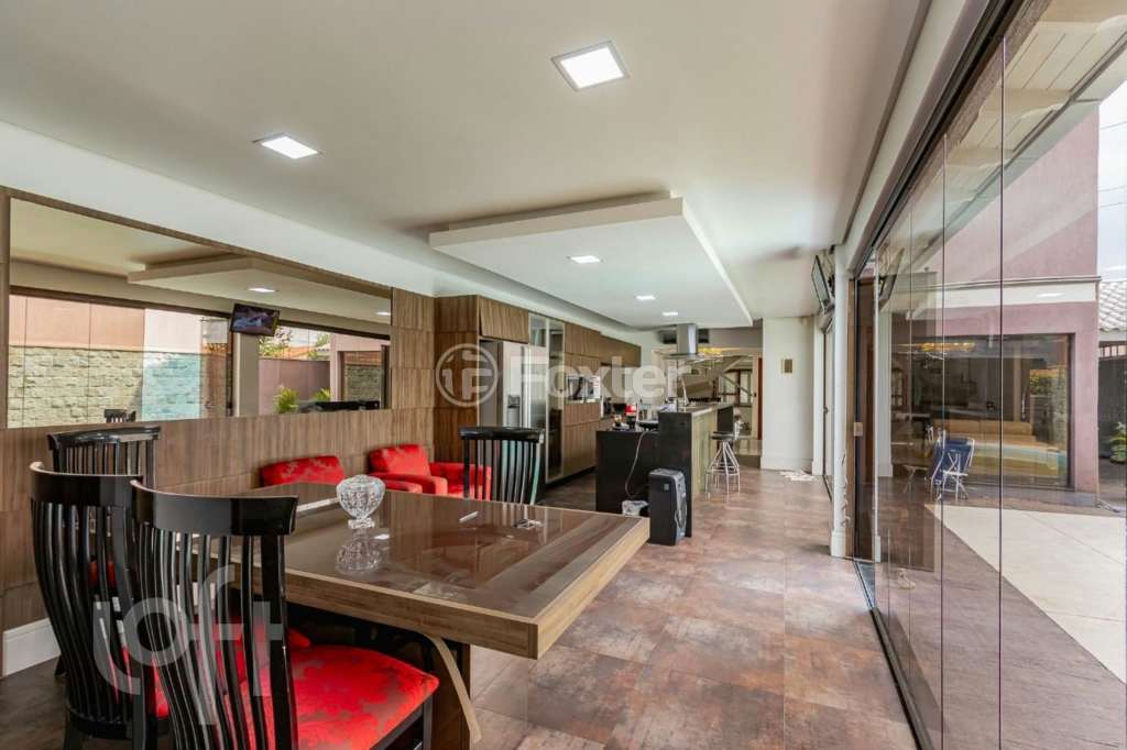 Casa à venda com 4 quartos, 310m² - Foto 15