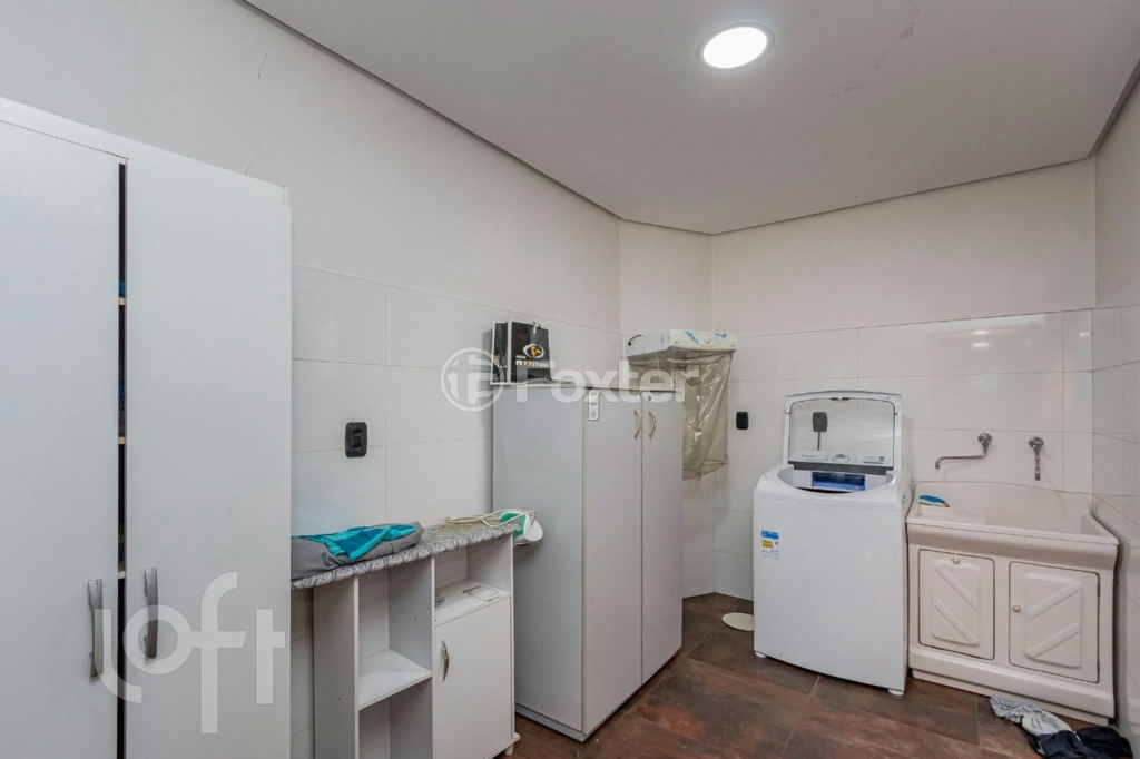 Casa à venda com 4 quartos, 310m² - Foto 19