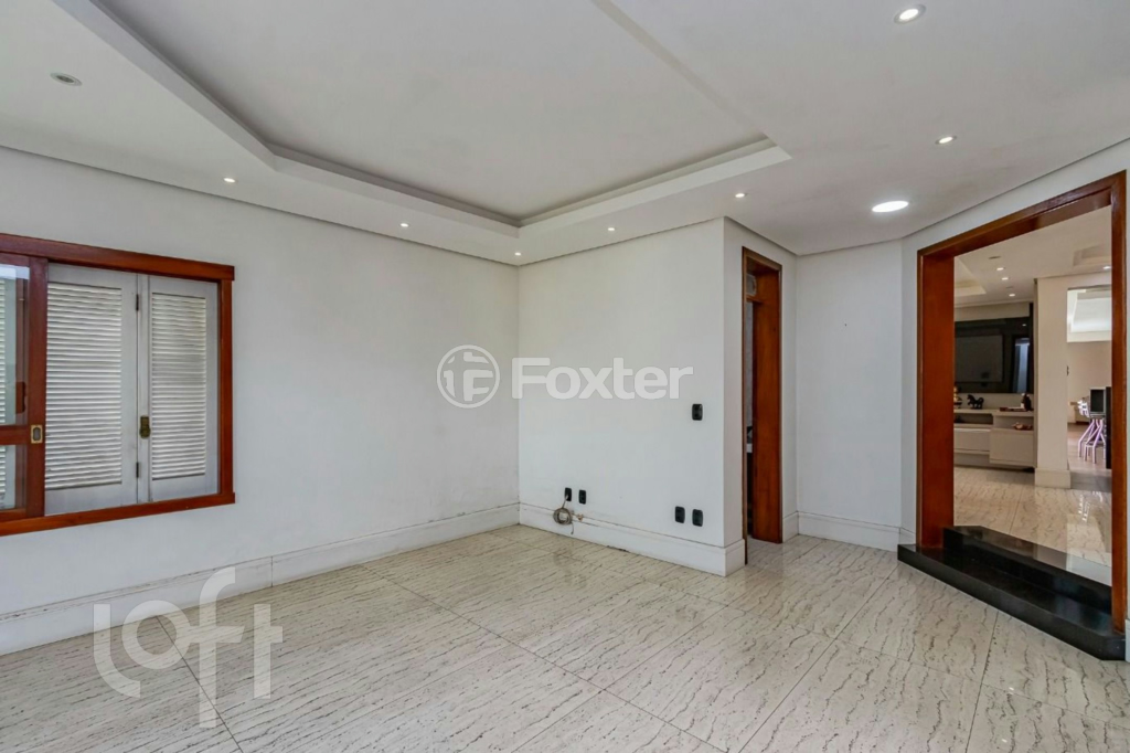 Casa à venda com 4 quartos, 310m² - Foto 5