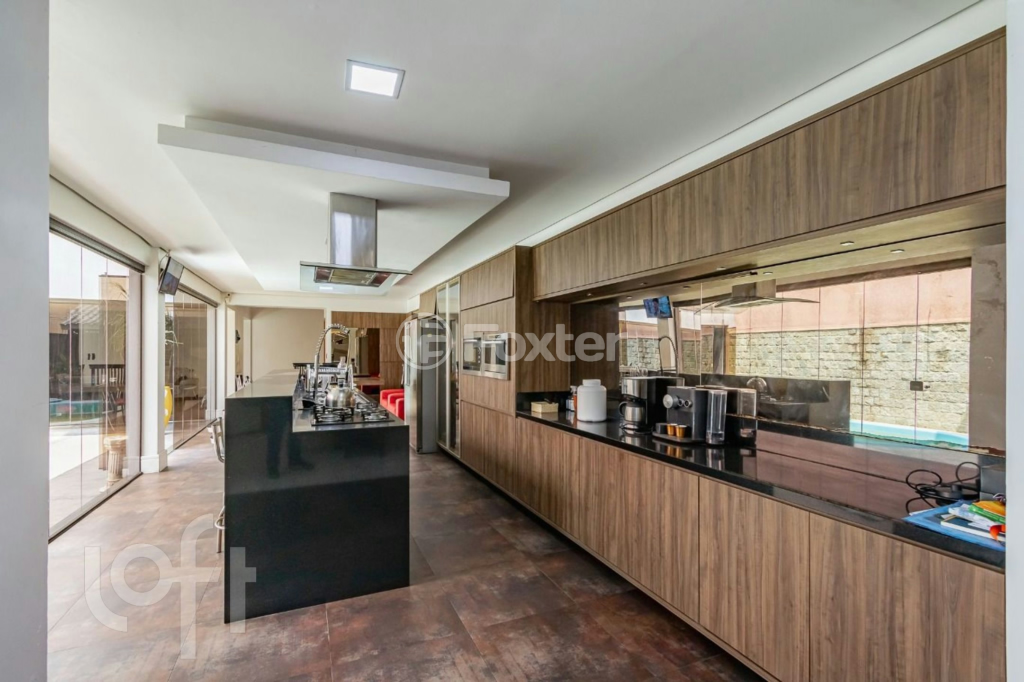 Casa à venda com 4 quartos, 310m² - Foto 12