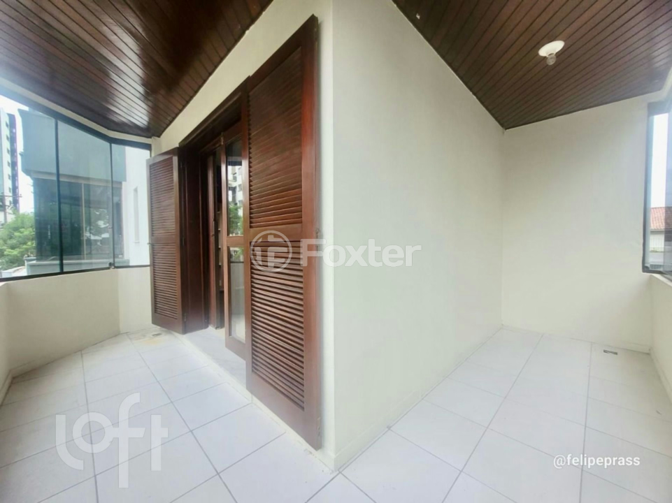 Apartamento à venda com 3 quartos, 142m² - Foto 12