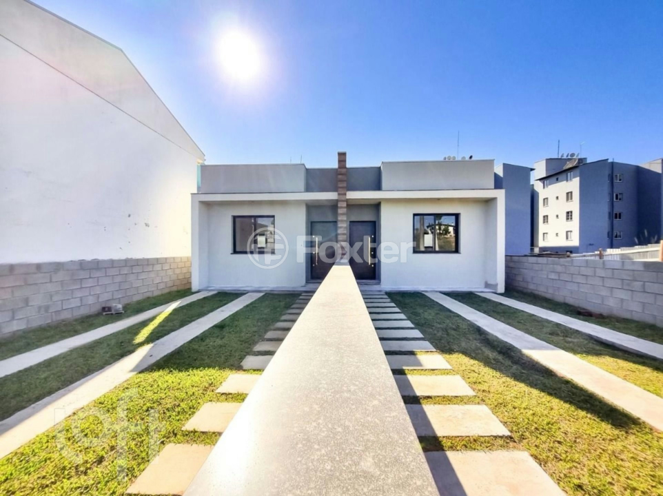 Casa à venda com 3 quartos, 70m² - Foto 4