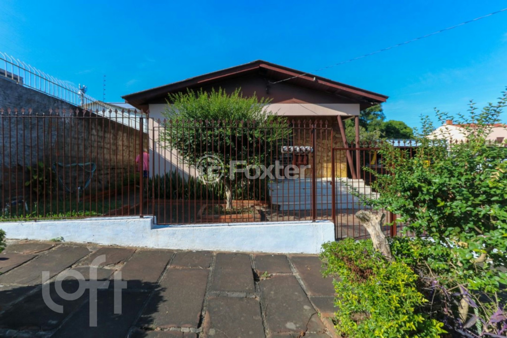 Casa à venda com 3 quartos, 87m² - Foto 1