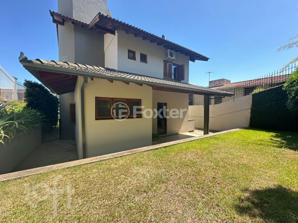 Casa à venda com 3 quartos, 237m² - Foto 4