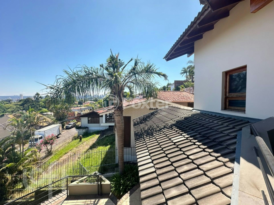 Casa à venda com 3 quartos, 237m² - Foto 24