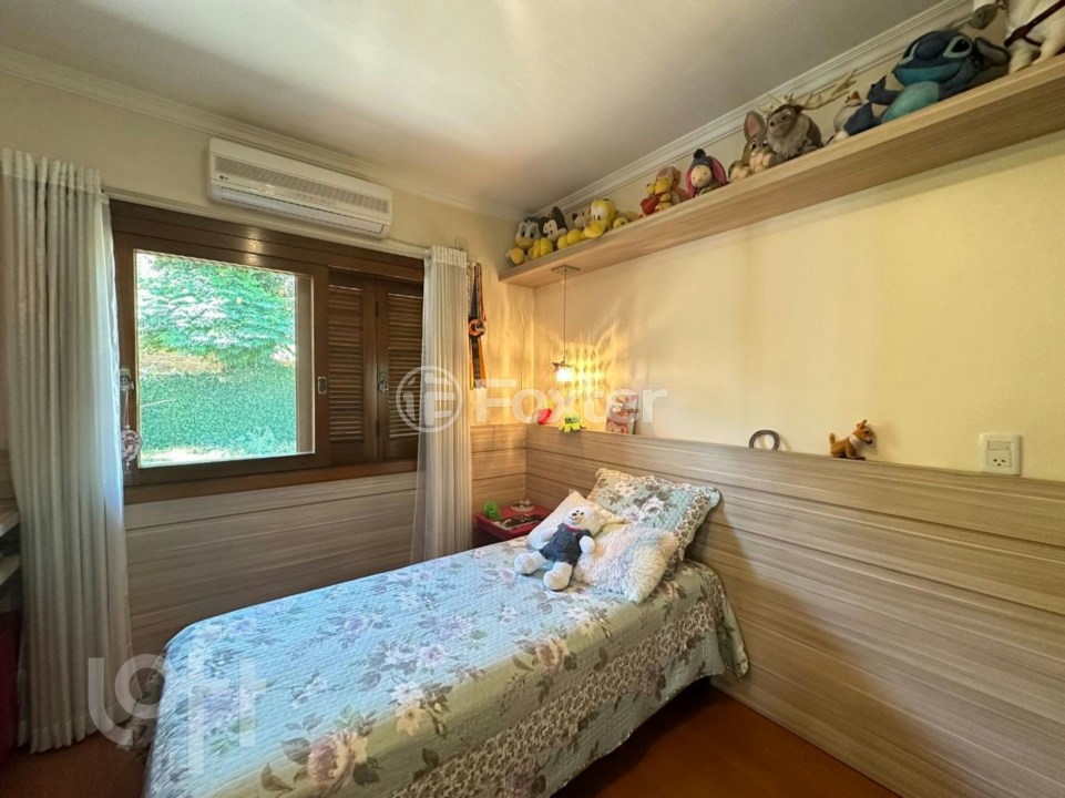 Casa à venda com 3 quartos, 237m² - Foto 27