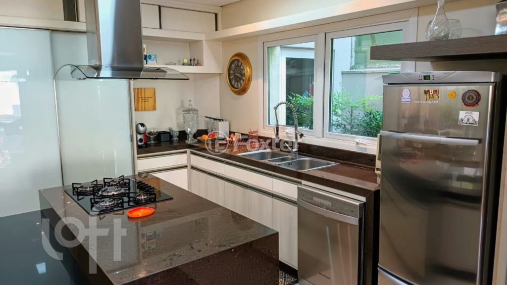 Casa à venda com 3 quartos, 343m² - Foto 17