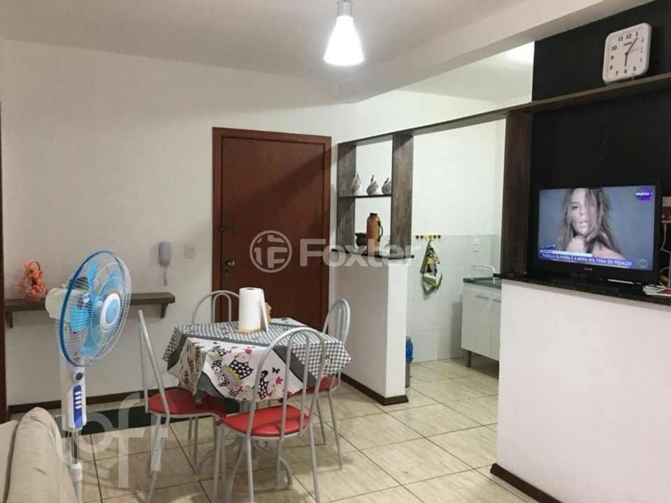 Apartamento à venda com 1 quarto, 42m² - Foto 4