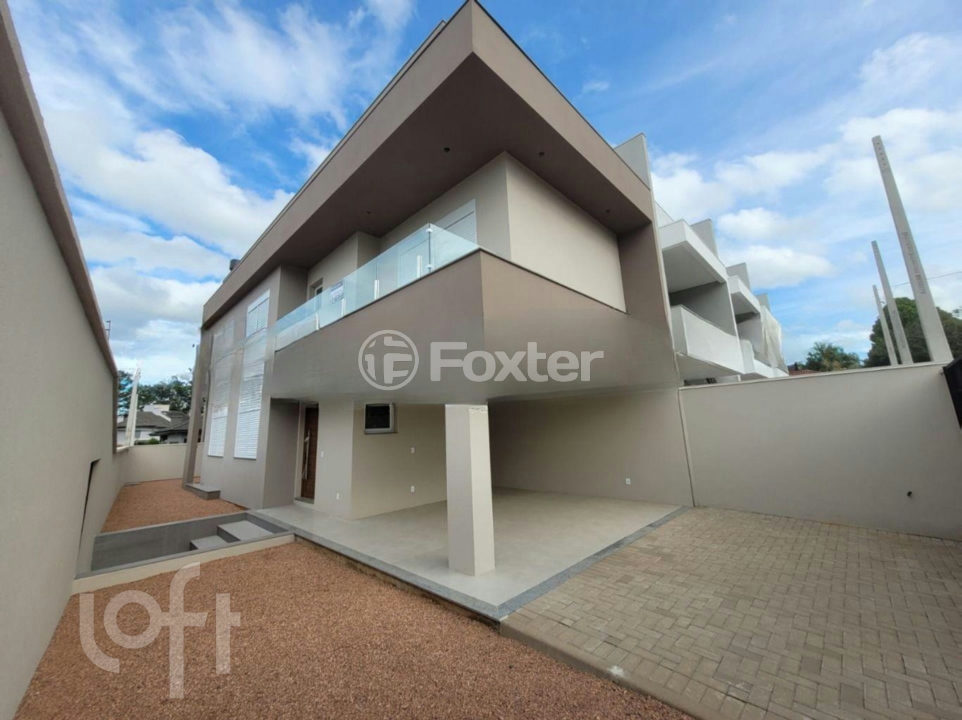 Casa à venda com 3 quartos, 180m² - Foto 1