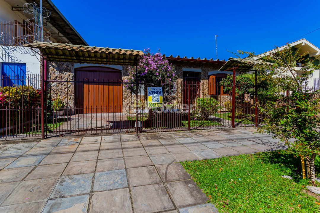 Casa à venda com 3 quartos, 155m² - Foto 1
