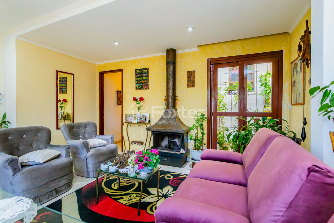 Casa à venda com 3 quartos, 155m² - Foto 2