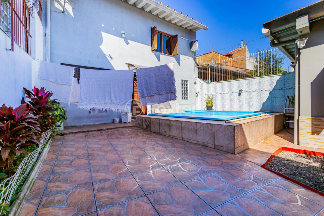 Casa à venda com 3 quartos, 155m² - Foto 13