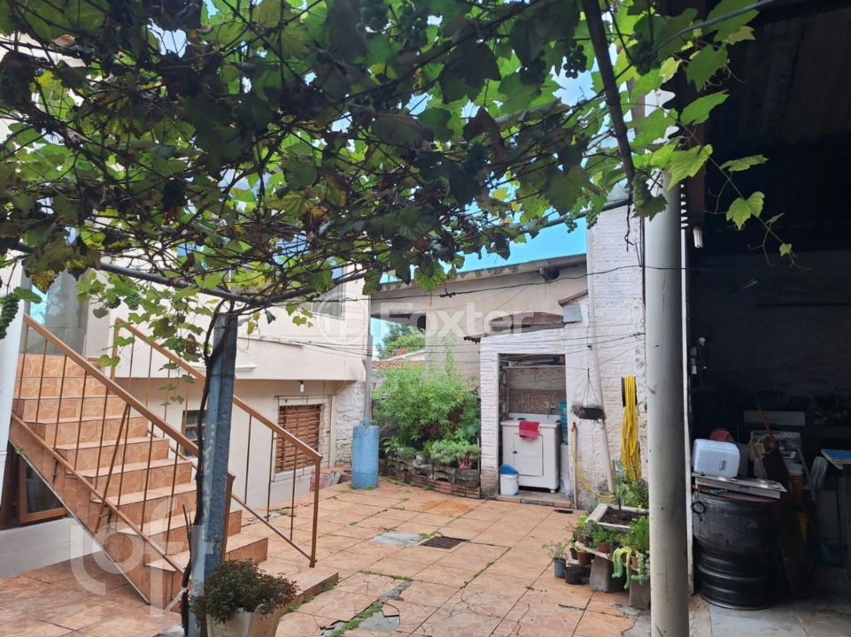 Casa à venda com 4 quartos, 132m² - Foto 13