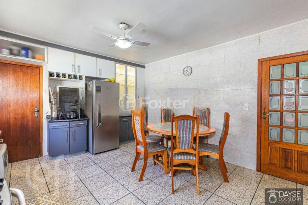 Casa à venda com 3 quartos, 205m² - Foto 10