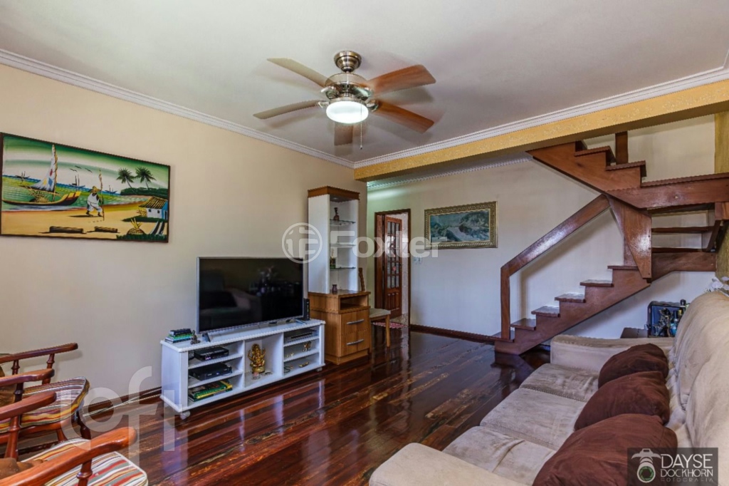 Casa à venda com 3 quartos, 205m² - Foto 4