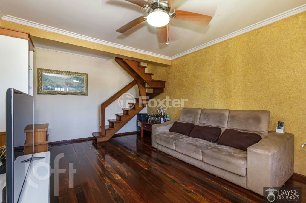 Casa à venda com 3 quartos, 205m² - Foto 2
