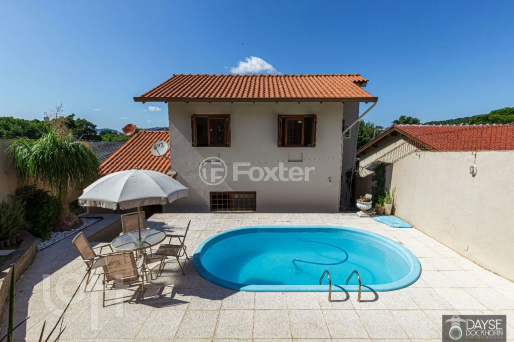 Casa à venda com 3 quartos, 205m² - Foto 14