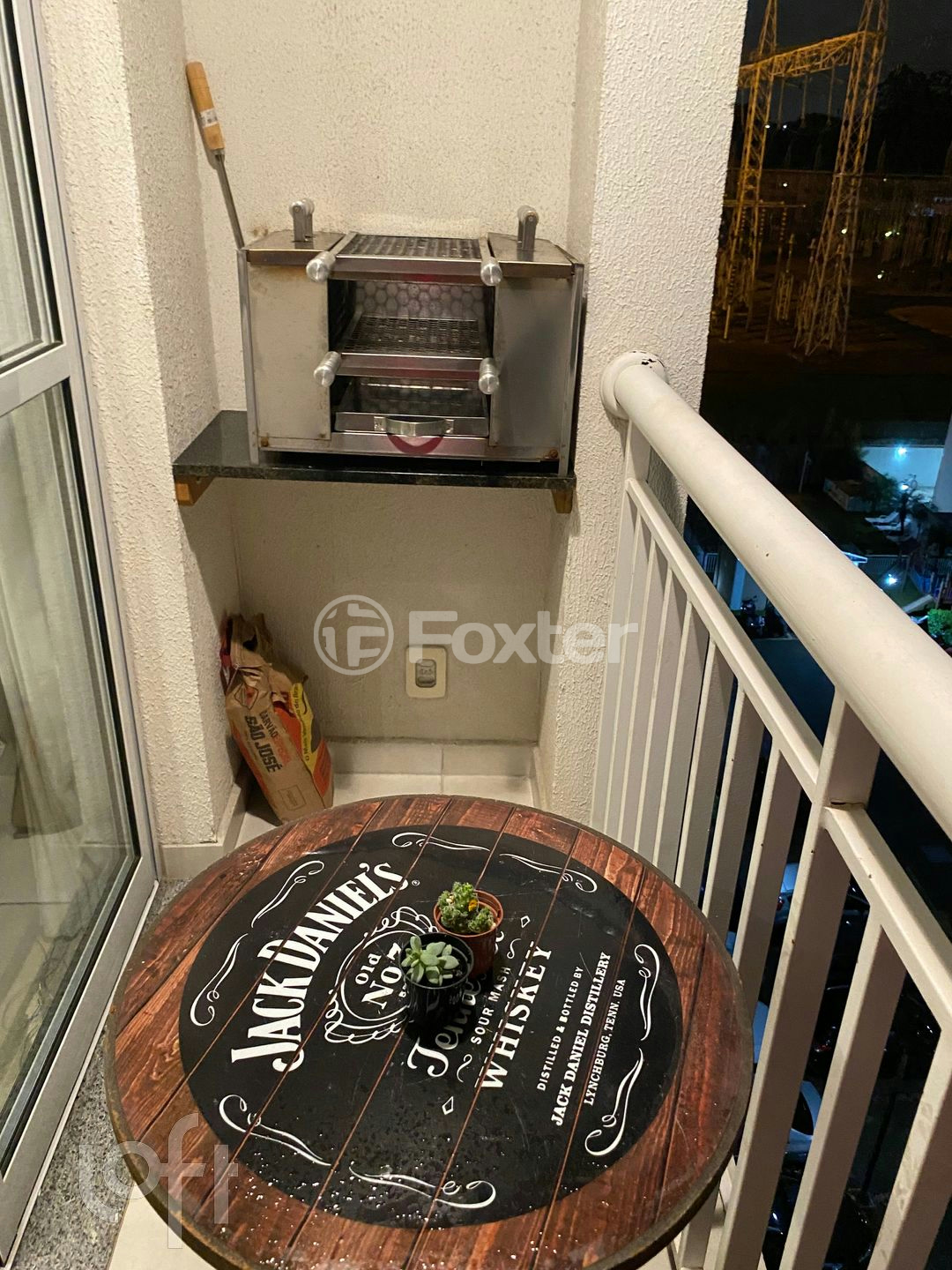 Apartamento à venda com 2 quartos, 45m² - Foto 2
