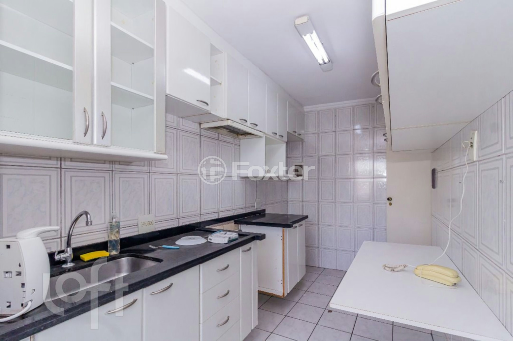 Apartamento à venda com 3 quartos, 75m² - Foto 12