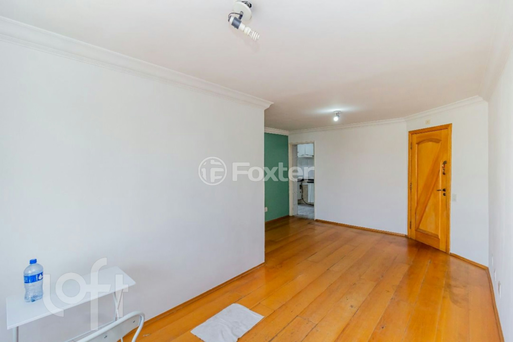 Apartamento à venda com 3 quartos, 75m² - Foto 4
