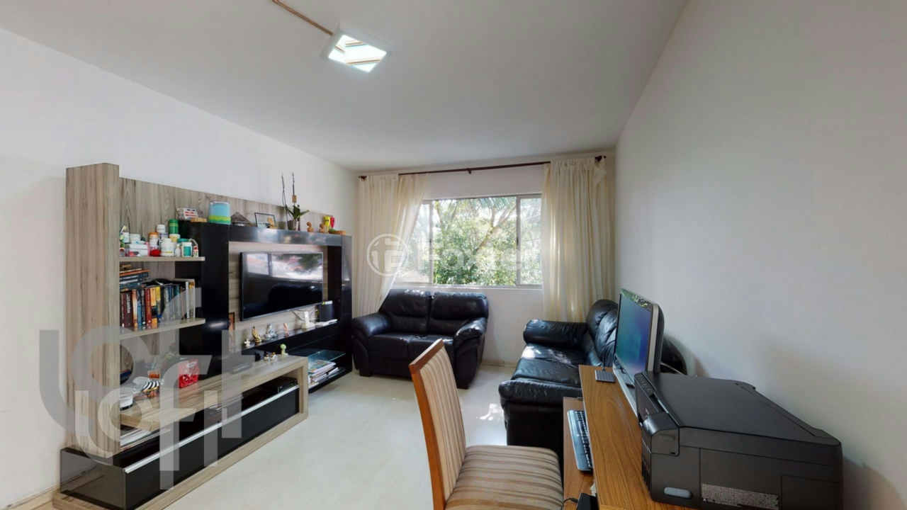 Apartamento à venda com 2 quartos, 74m² - Foto 1