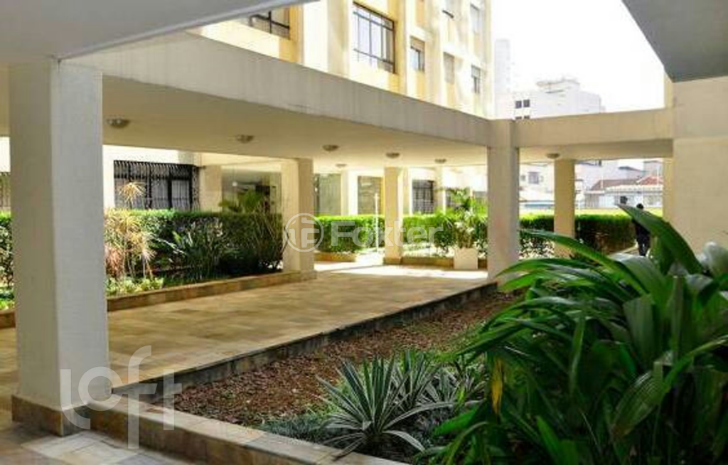 Apartamento à venda com 3 quartos, 136m² - Foto 9