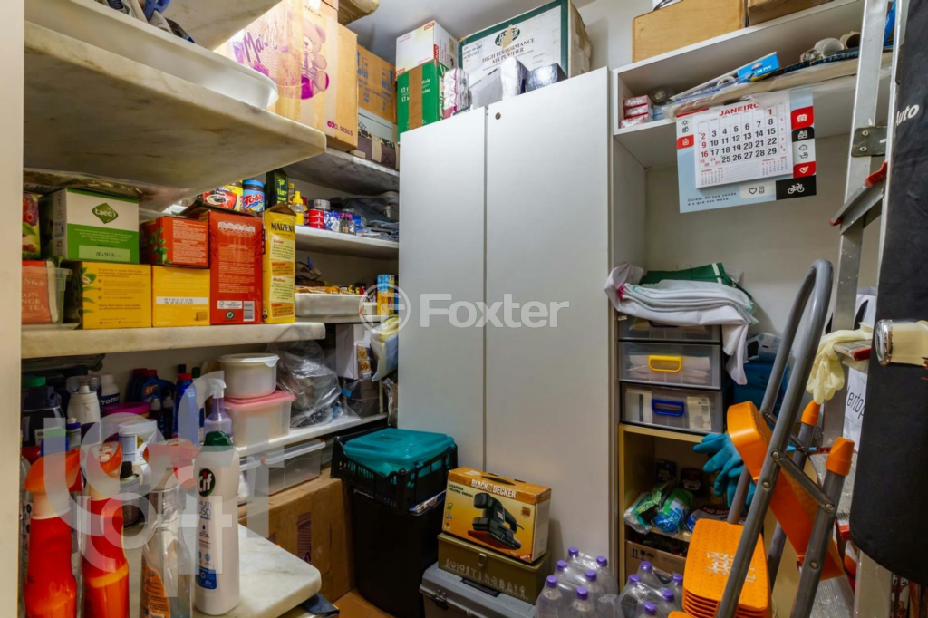 Apartamento à venda com 4 quartos, 206m² - Foto 11