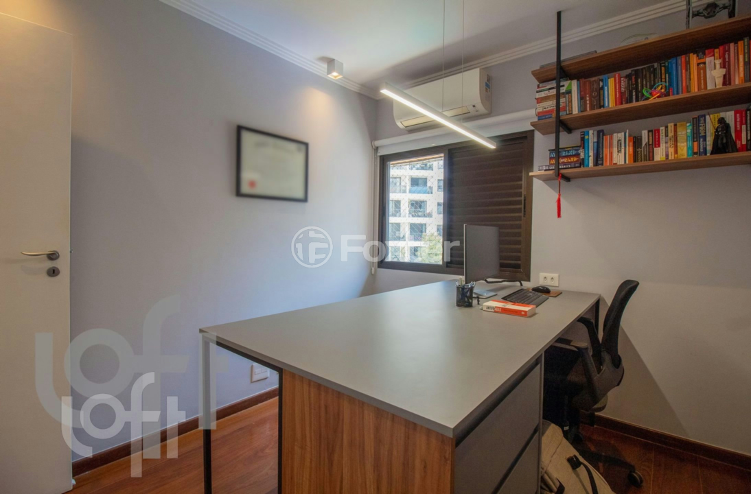 Apartamento à venda com 3 quartos, 133m² - Foto 2
