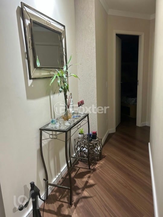 Apartamento à venda com 3 quartos, 75m² - Foto 2