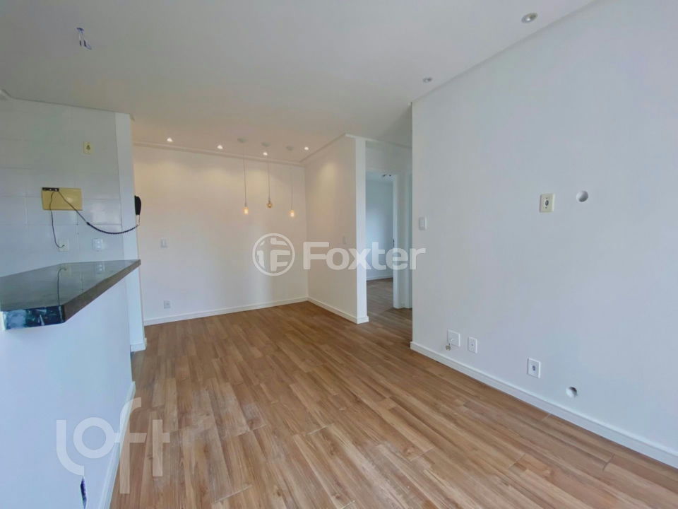 Apartamento à venda com 2 quartos, 47m² - Foto 2